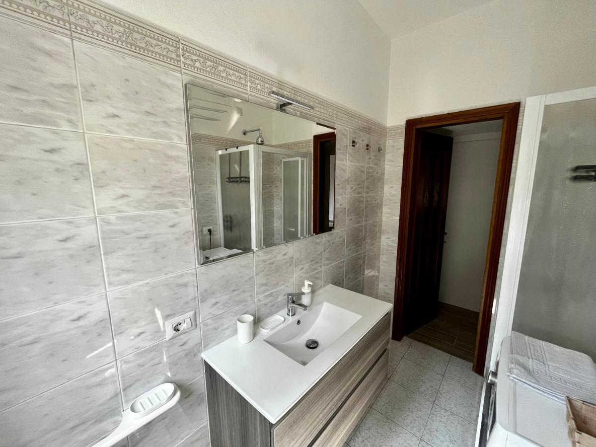 The Bright Place: Wide And Modern Condo Apartment In ミラノ エクステリア 写真